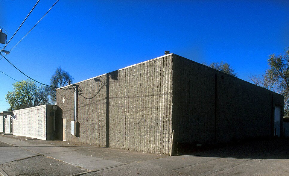 More Photos Of 1045-1105 W 8th Ave, Denver Manufacturing For Sale