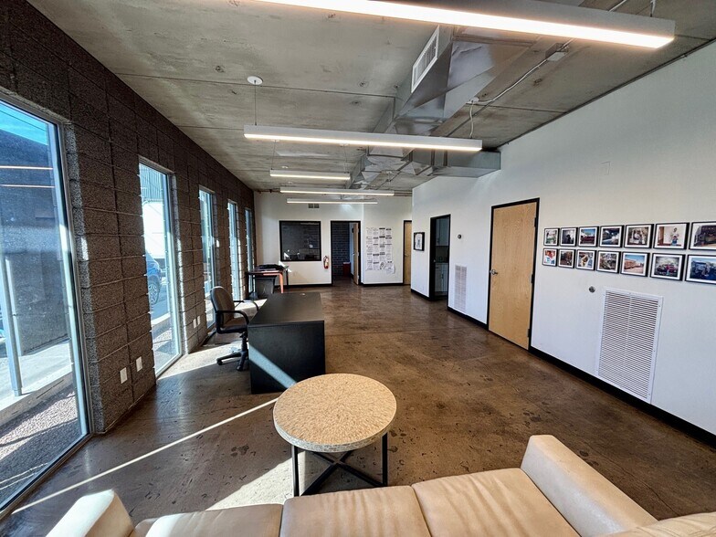 More Photos Of 1880 W Fillmore St, Phoenix Warehouse For Lease