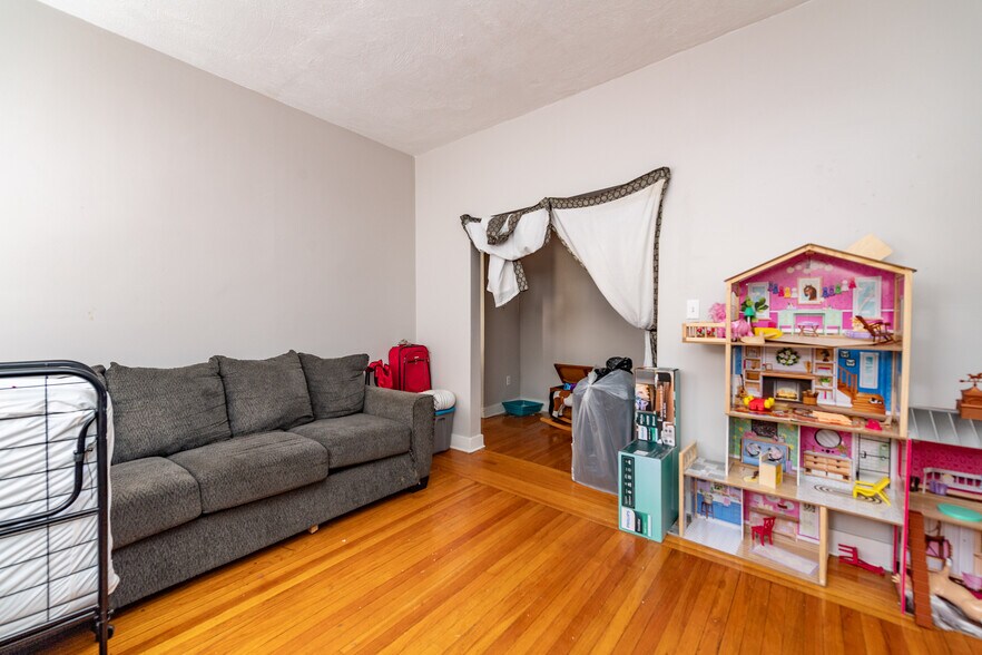 More Photos Of 140 Callender St, Boston Apartments For Sale