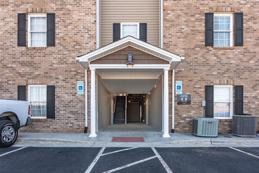 More Photos Of 301 Rotunda St, Lynchburg Apartments For Sale