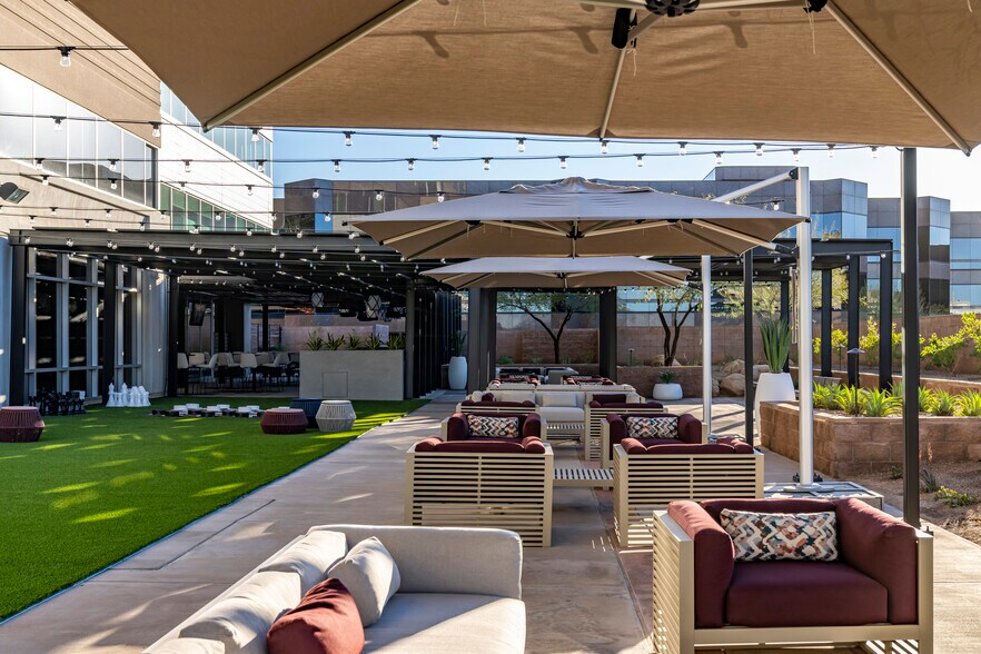 More Photos Of 2355 E Camelback Rd, Phoenix Office For Lease