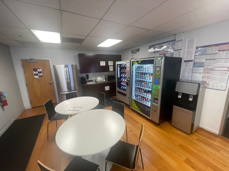More Photos Of 391 Foster City Blvd, Foster City Industrial For Sale