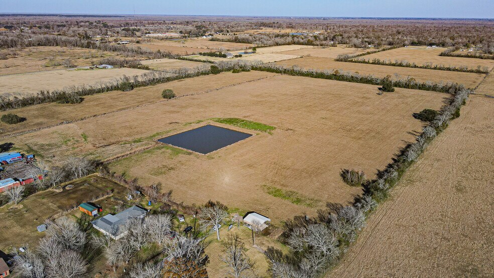 More Photos Of County Road 492, Dayton Land For Sale