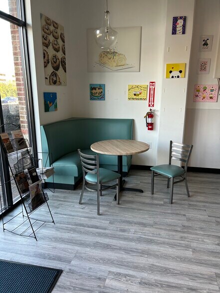 More Photos Of 901 Abernathy Rd, Sandy Springs Apartments For Sale