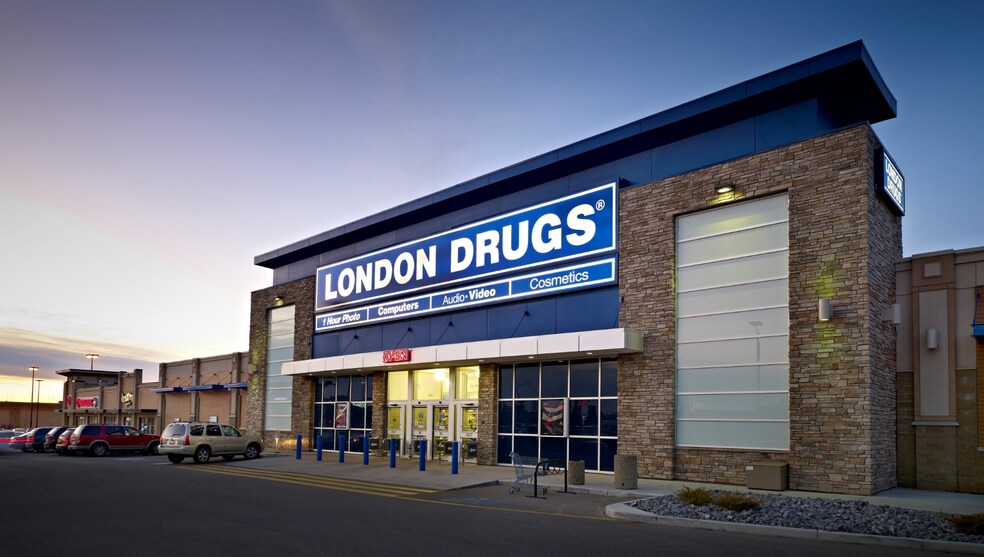 More Photos Of 993 Fir St, Sherwood Park General Retail For Lease