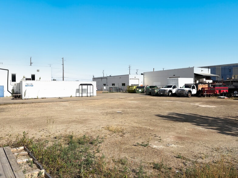 More Photos Of 8035 Coronet Rd NW, Edmonton Light Distribution For Sale