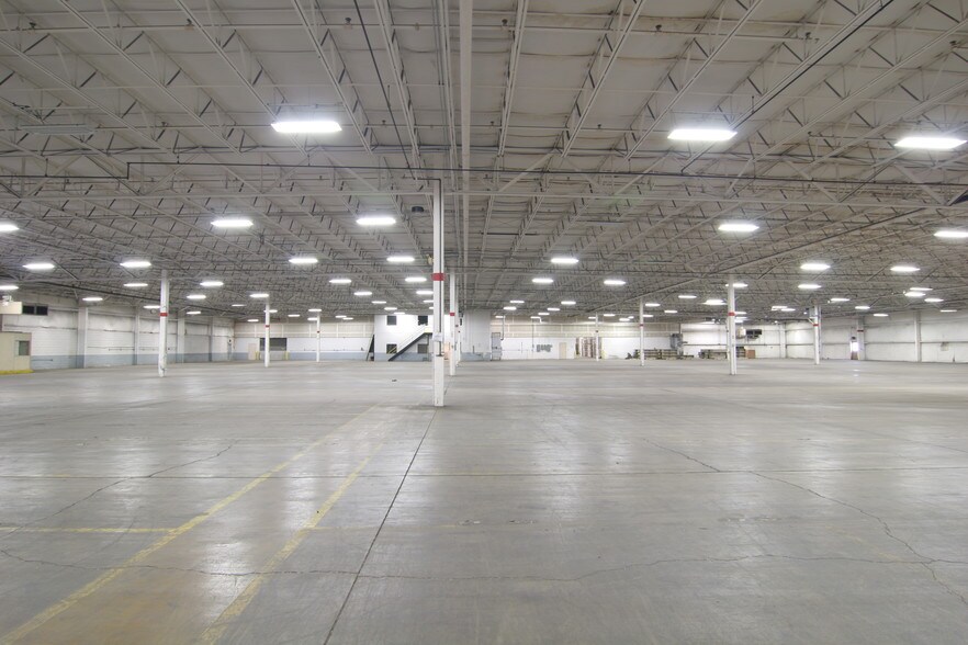 More Photos Of 300 Growth Pky, Angola Warehouse For Lease