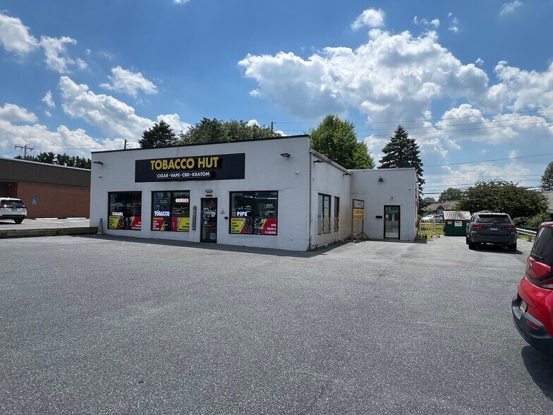 Primary Photo Of 2282 MacArthur Rd, Whitehall Freestanding For Lease