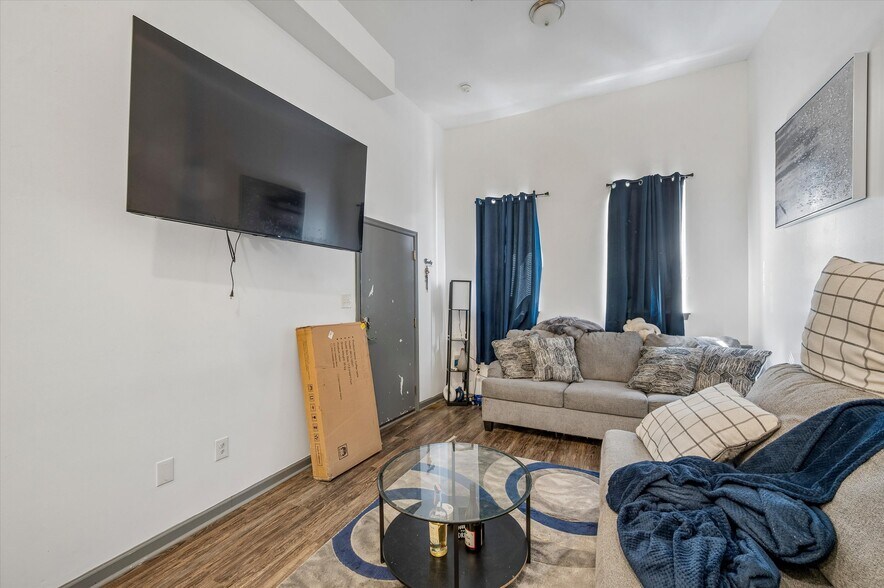 More Photos Of , Philadelphia Multifamily For Sale