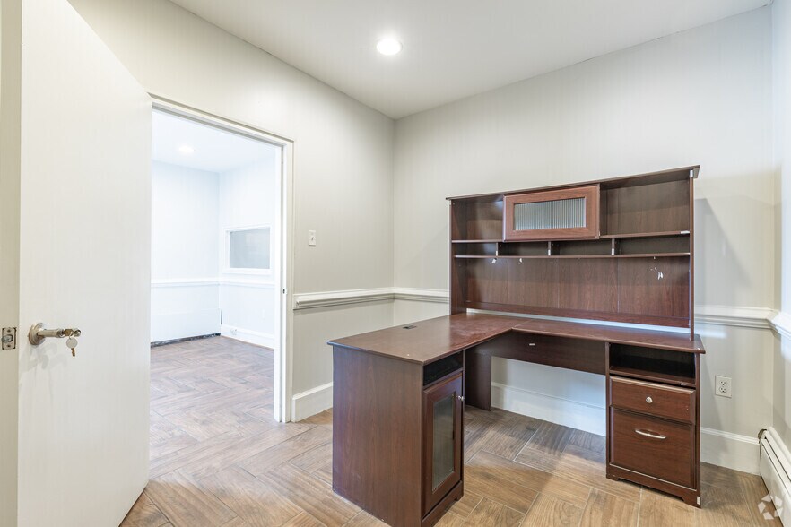 More Photos Of 2906 Chamberlayne Ave, Richmond Industrial For Sale