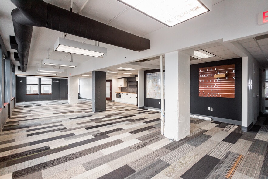 More Photos Of 1300 Broadway St, Detroit Office For Lease
