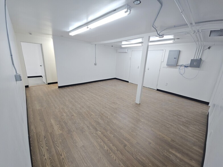 More Photos Of 10135 S Barrackman Rd, Mohave Valley Light Distribution For Lease