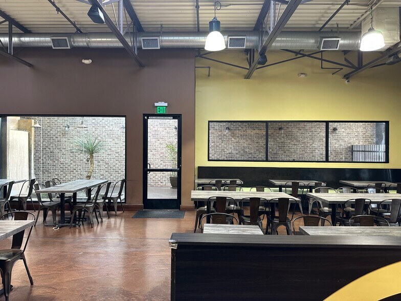 More Photos Of 9225 Las Tunas Dr, Temple City Storefront For Sale