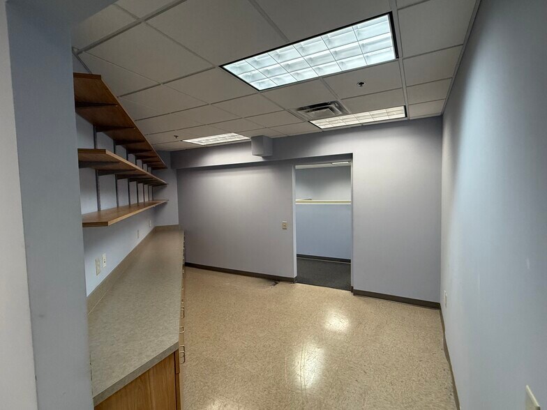 More Photos Of 1880 W Oak Pky, Marietta Light Distribution For Sale