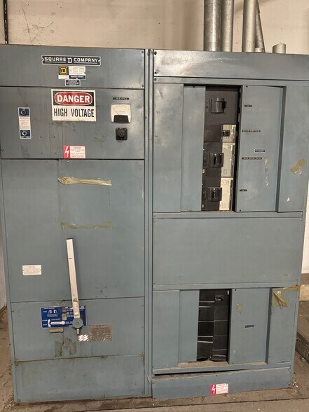 More Photos Of 1090 Shamrock Ave, Landrum Distribution For Lease