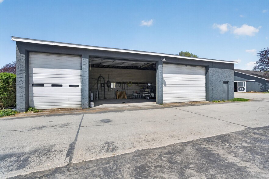More Photos Of 261 Bullville Rd, Montgomery Horse Stables For Sale