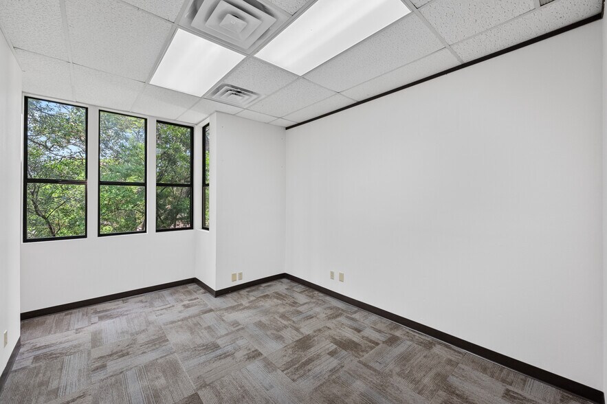 More Photos Of 3624 North Hills Dr, Austin Medical For Sale