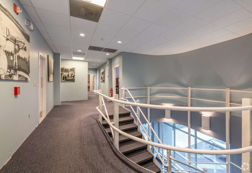 More Photos Of 100 Summit St, Peabody Office For Sale