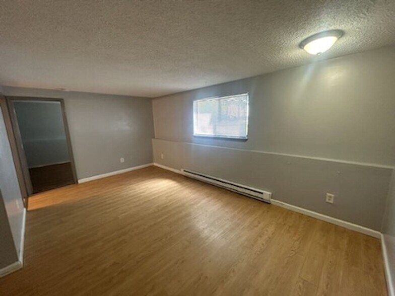 More Photos Of 5724 Glendale Dr, Lockport Apartments For Sale