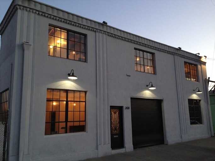 Primary Photo Of 2438 E 55th St, Los Angeles Service For Lease
