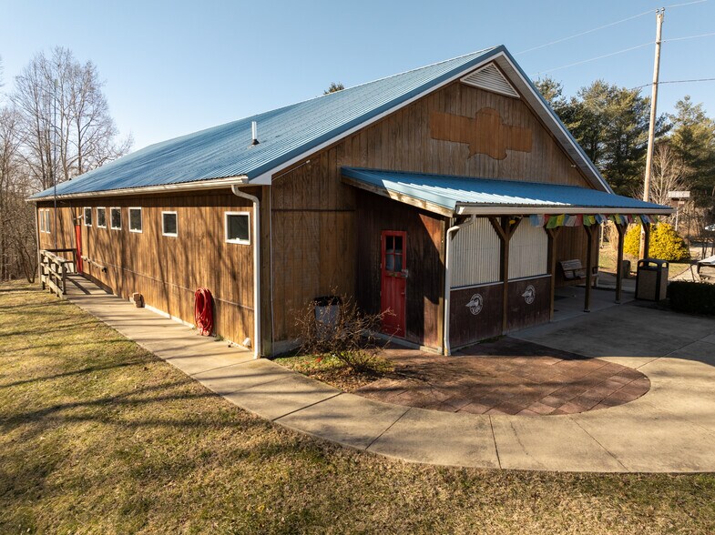 More Photos Of 39495 Saint Clair Rd, Pomeroy Specialty For Sale