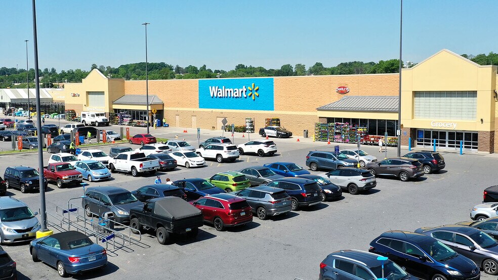 More Photos Of 6226 W Manchester Mall, York Unknown For Lease