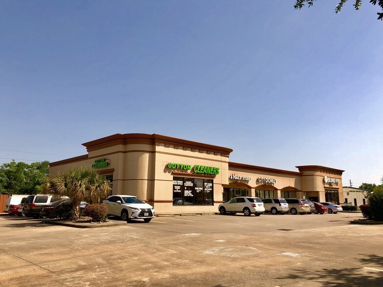 More Photos Of 10100 West Rd, Houston Storefront Retail Office For Sale