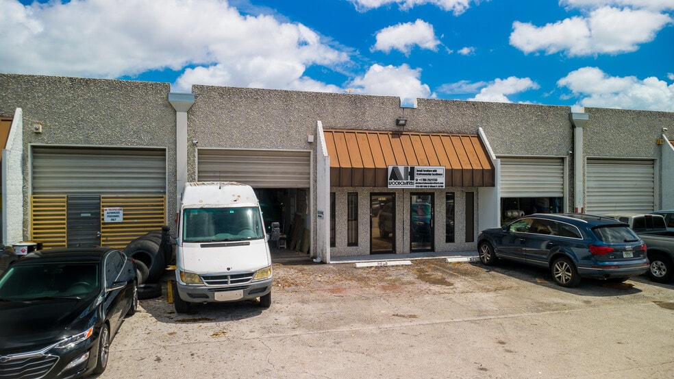More Photos Of 7313 NW 56th St, Miami Warehouse For Sale