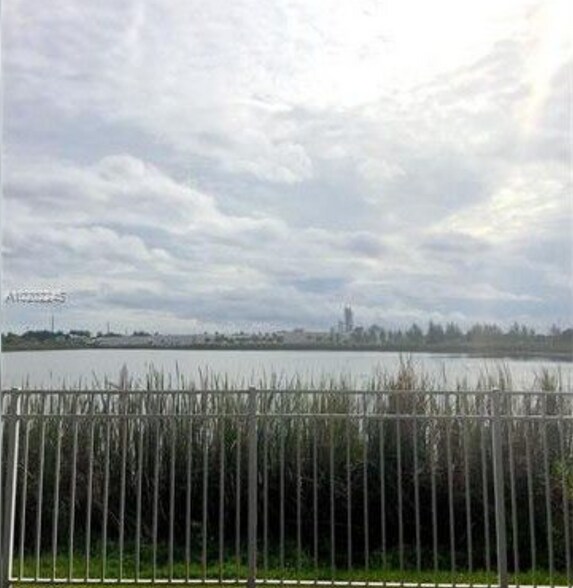 More Photos Of 10840 NW 138th St, Hialeah Warehouse For Lease
