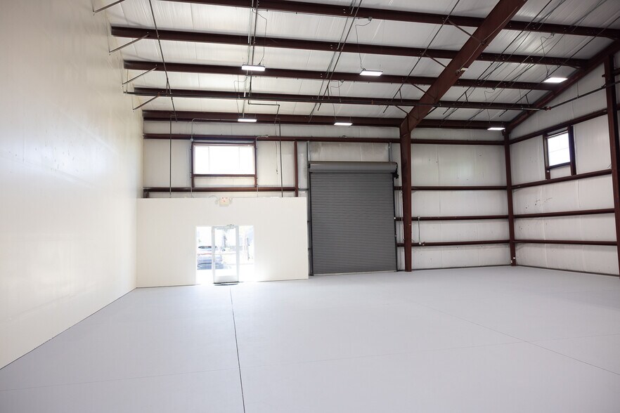 More Photos Of 3466 Brickway Blvd, Santa Rosa Warehouse For Lease