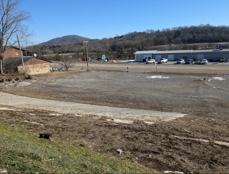 More Photos Of 1805 N Broad St, Tazewell Land For Sale