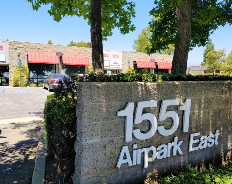More Photos Of 1551 W 13th St, Upland Service For Lease