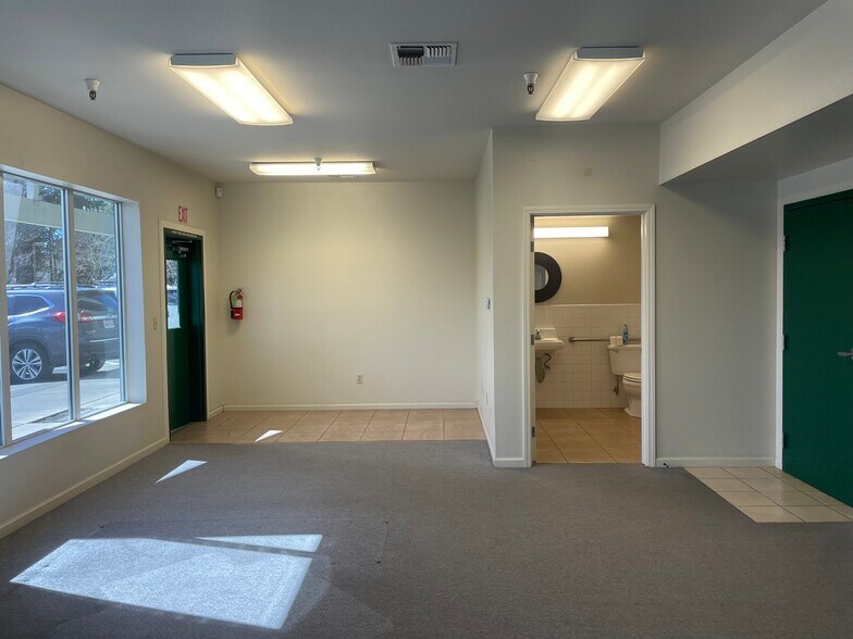 More Photos Of 3715 Santa Rosa Ave, Santa Rosa Warehouse For Lease