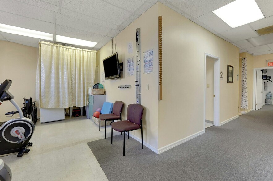 More Photos Of 1033 Clifton Ave, Clifton Medical For Sale