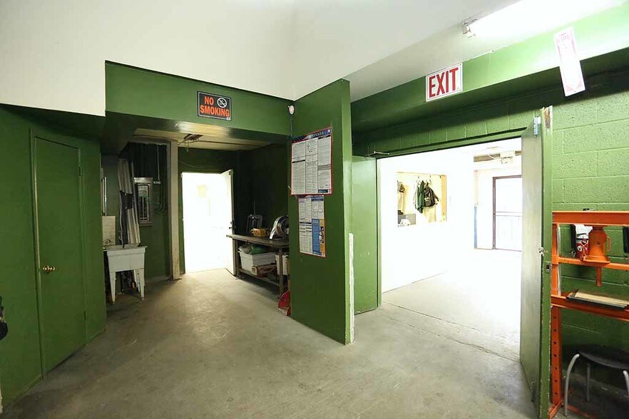 More Photos Of 4023 W Oquendo Rd, Las Vegas Warehouse For Sale