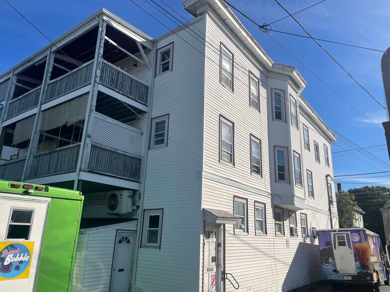 More Photos Of 180-182 Highland Ave, Malden Apartments For Sale