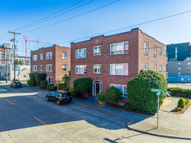 More Photos Of 4319 SW Oregon St, Seattle Apartments For Sale