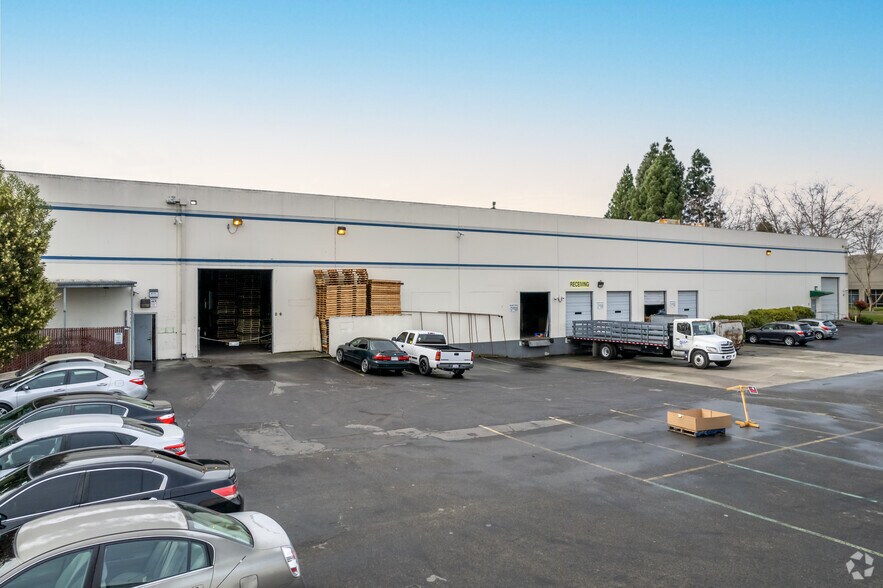 More Photos Of 30776 Huntwood Ave, Hayward Warehouse For Lease