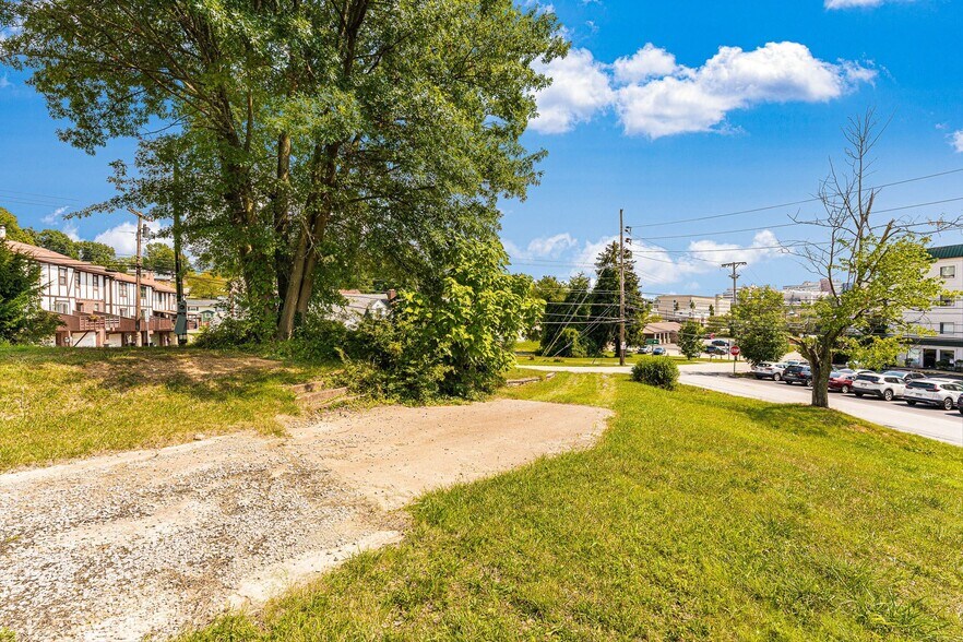 More Photos Of TBD Pineview Dr, Morgantown Land For Sale