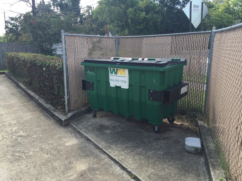 Primary Photo Of 711 Cassat Ave, Jacksonville Service For Sale