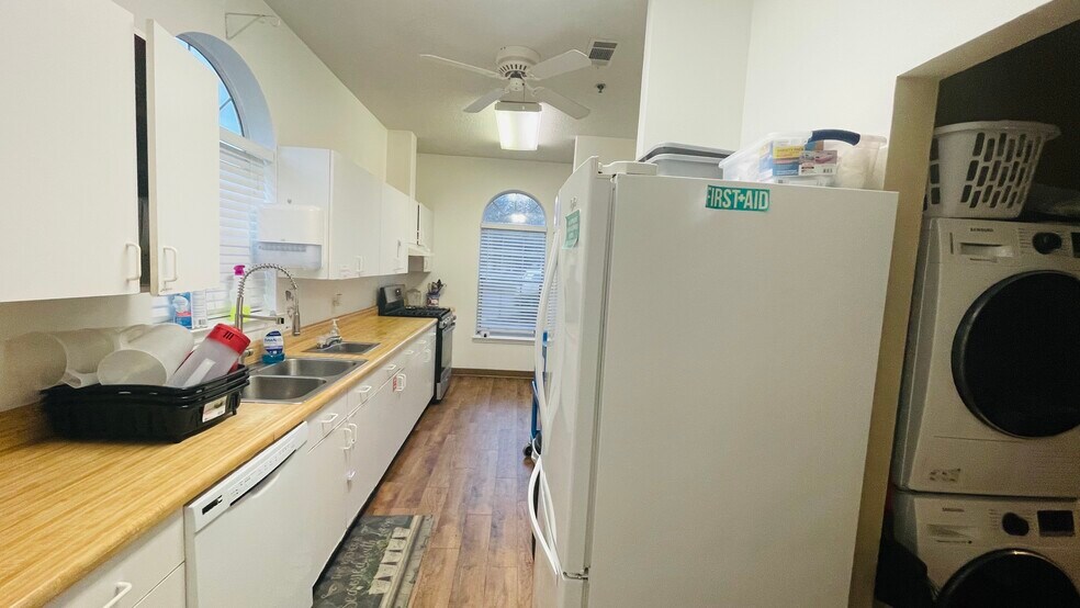 More Photos Of 45 South Shore Dr, Miramar Beach Storefront Retail Office For Lease