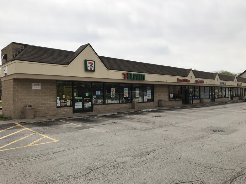 More Photos Of 320-336 E Wilson Ave, Batavia General Retail For Lease