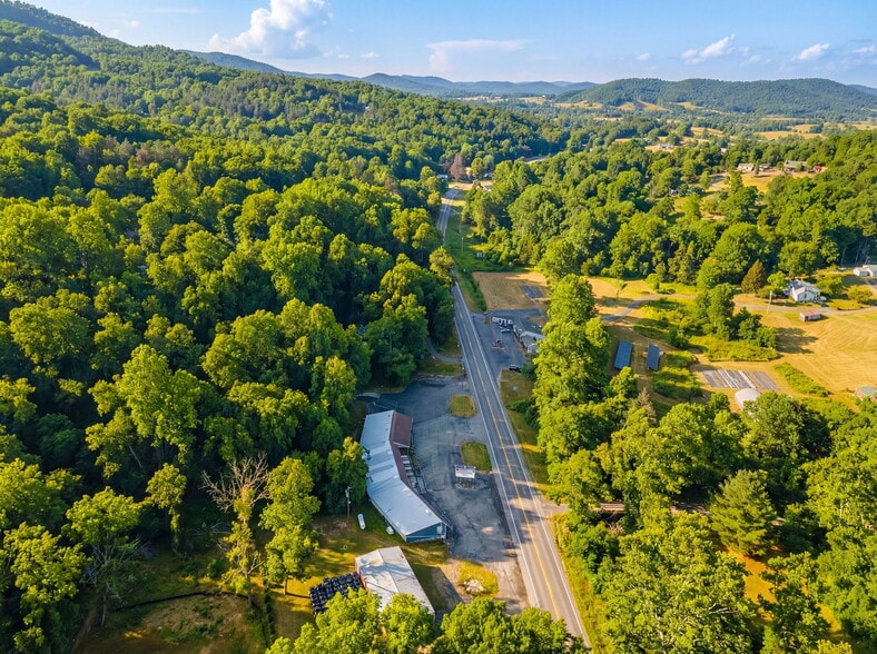 More Photos Of 11669 Lee Hwy, Sperryville Restaurant For Sale