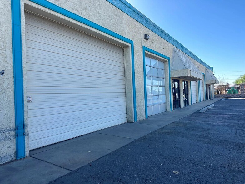 More Photos Of 21831-21837 N 27th Ave, Phoenix Warehouse For Lease