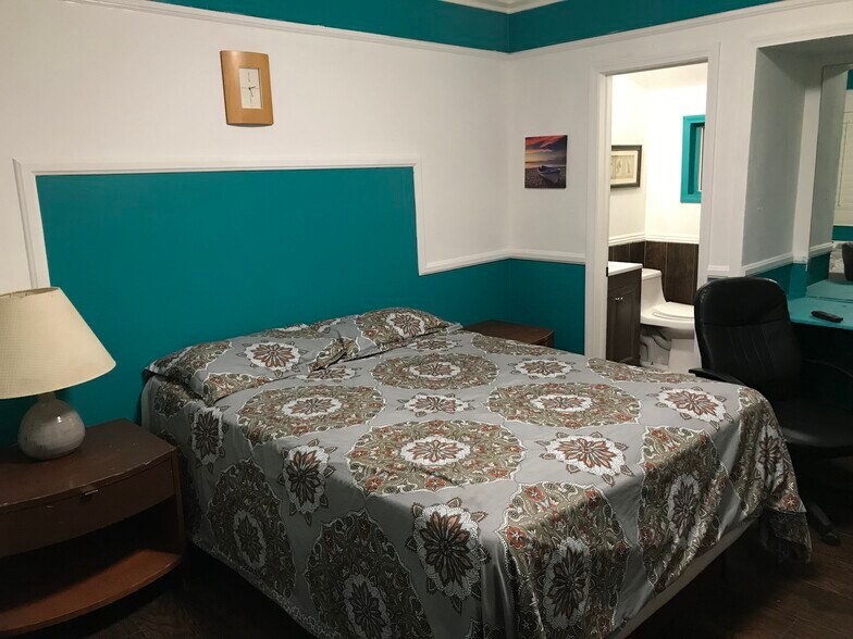 More Photos Of 821 Golden State Ave, Bakersfield Hotel For Sale