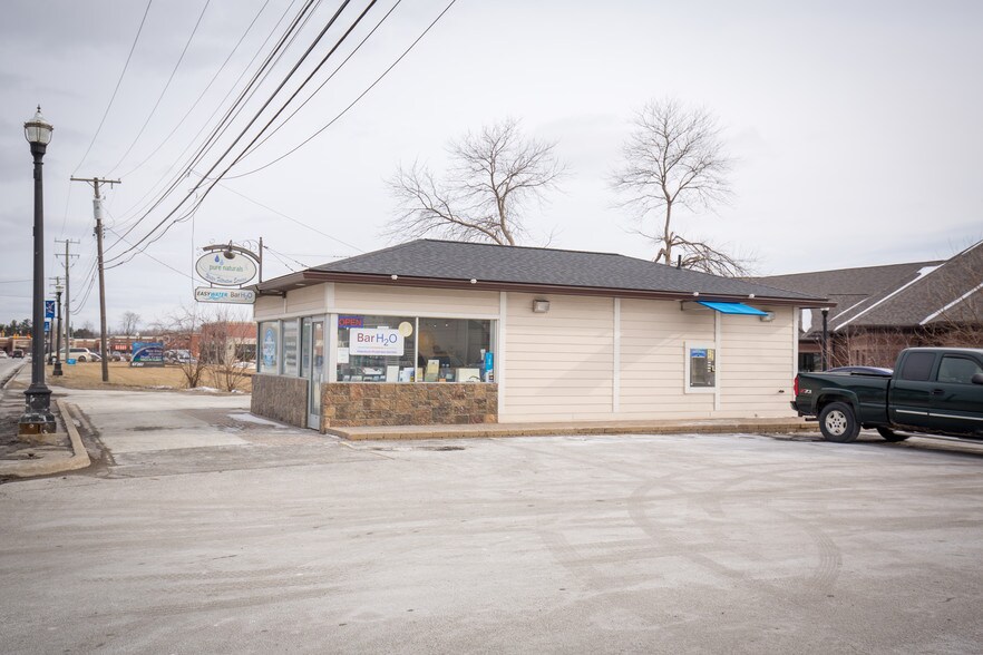 More Photos Of 67353-67365 S Main St, Richmond Storefront For Lease
