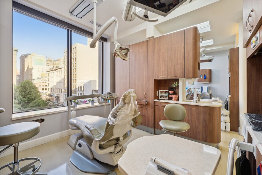 More Photos Of 250-260 Stockton St, San Francisco Office For Lease