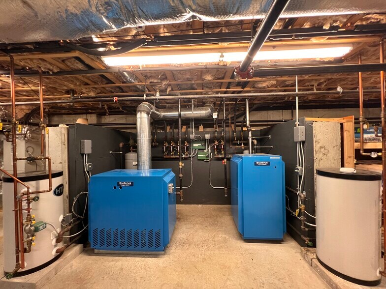 More Photos Of 17 Canton Ave, Milton Office For Sale