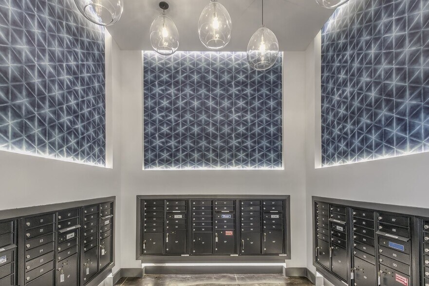 More Photos Of 1425 Winnifred St, Charlotte Apartments For Lease