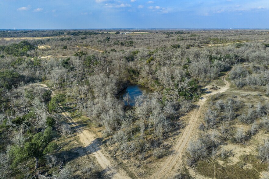 More Photos Of 1144 Treetop ln, Luling Land For Sale